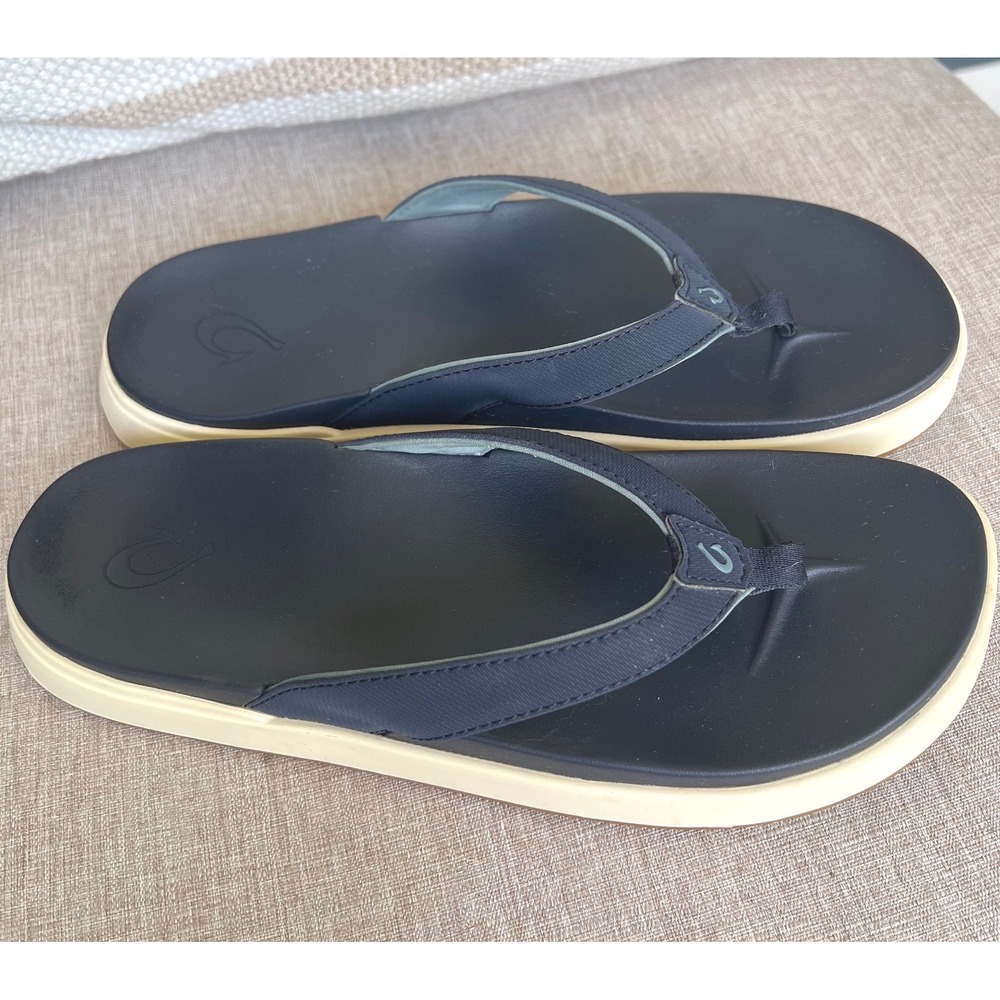 OluKai Womens 8 Nu'a Pi'o Flip Flop Sandals Navy Blue Platform Quick Dry Comfort